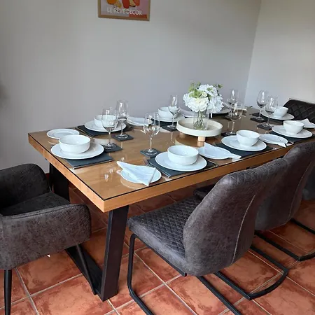No 17 Killarney Village Ferienhaus *